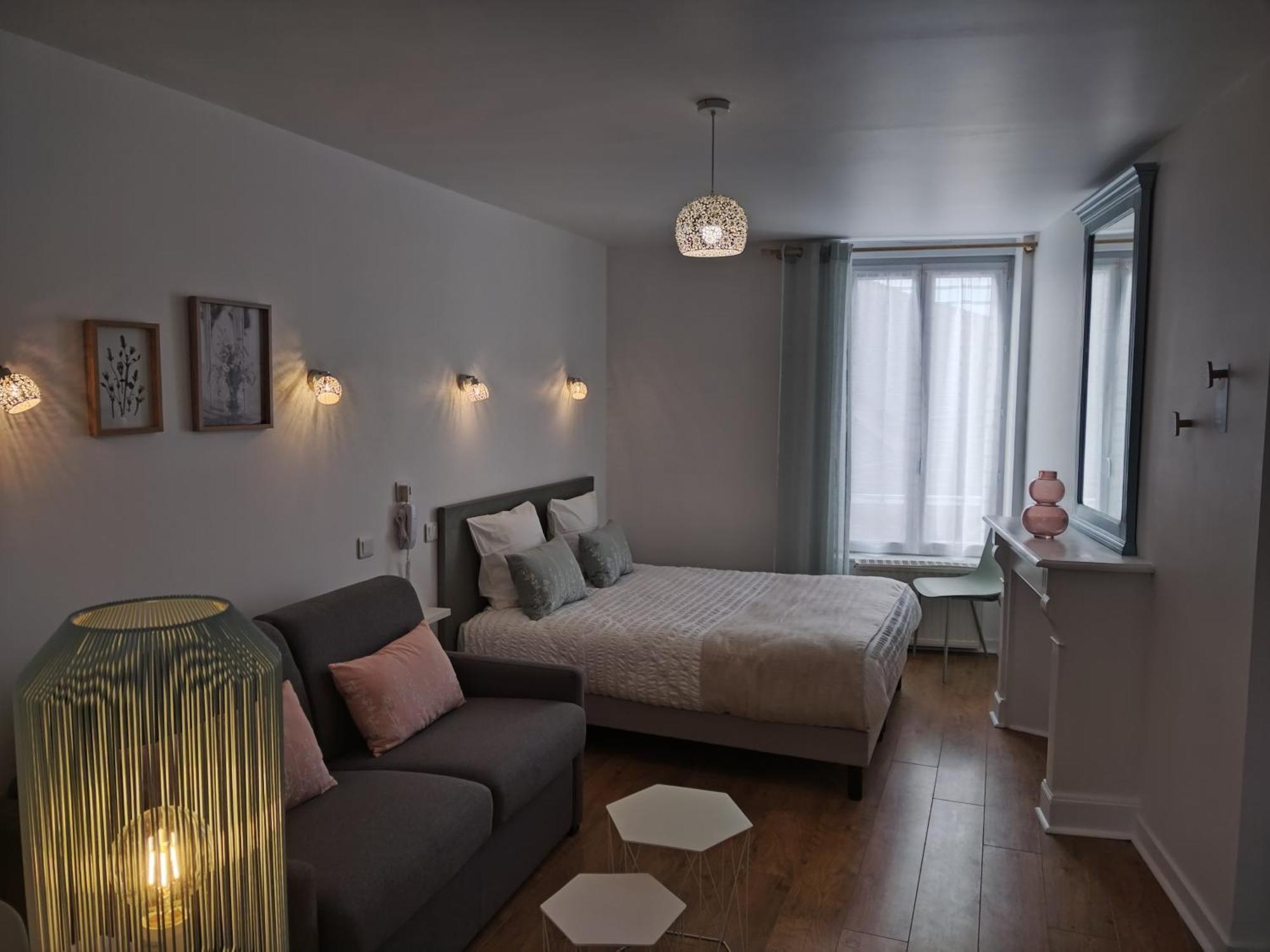Hotel De France 2*