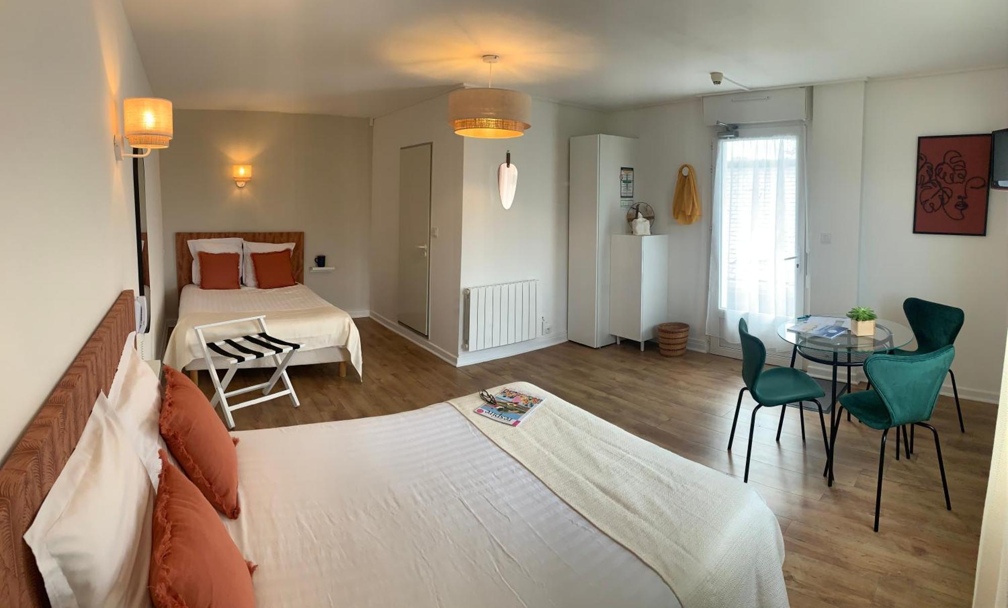 Hotel De France 2*